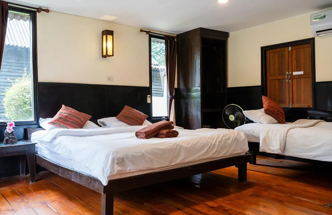 Mook Lanta Eco Resort-1